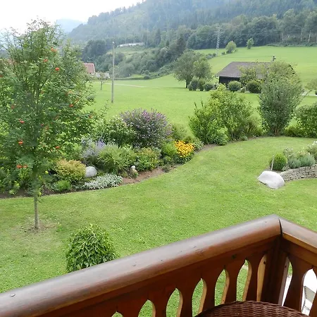 イン Am Bach *
